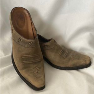 Vtg Ariat Clogs / Mules